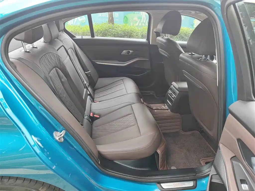 BMW i3 2023 — фото 19