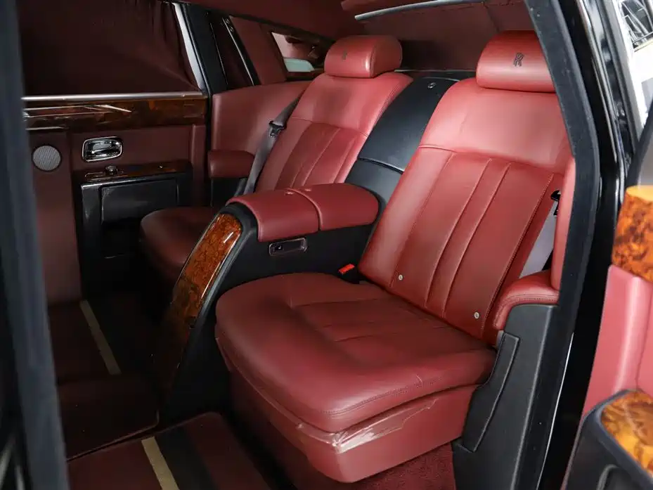 Rolls-Royce Phantom 2012 — фото 8