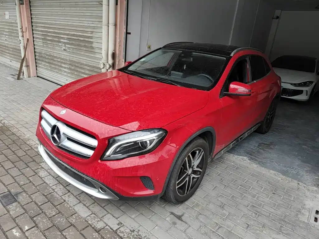 Mercedes-Benz GLA 2016 — фото 1