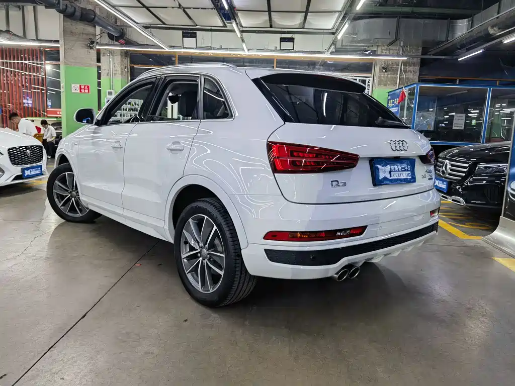 Audi Q3 2018 — фото 4