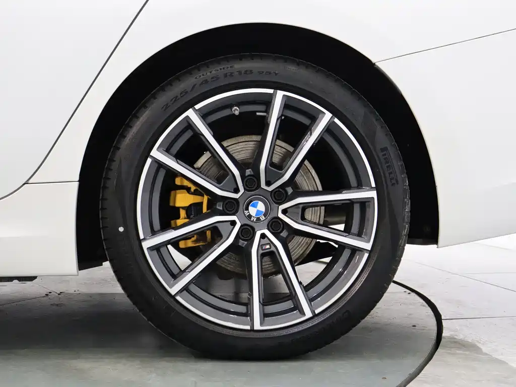 BMW 3 Series 2022 — фото 12