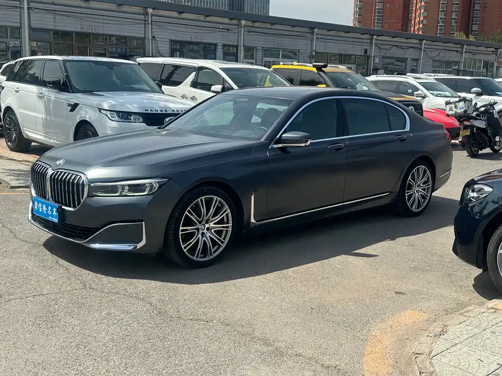BMW 7 Series 2019 — фото 1