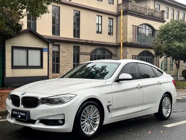 BMW 3 Series GT 2013