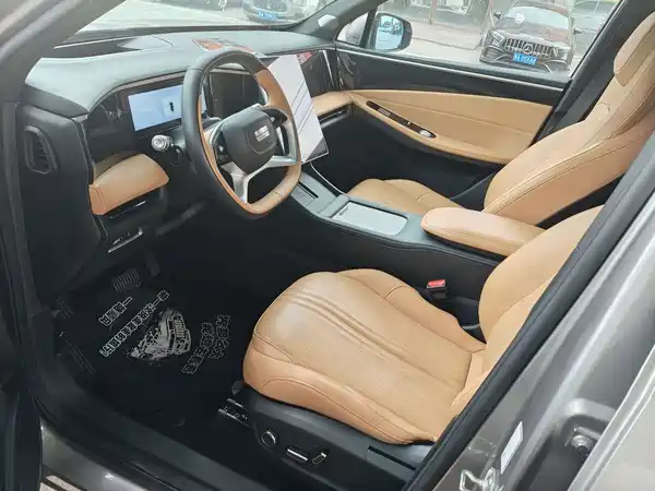 Geely Galaxy L7 2023