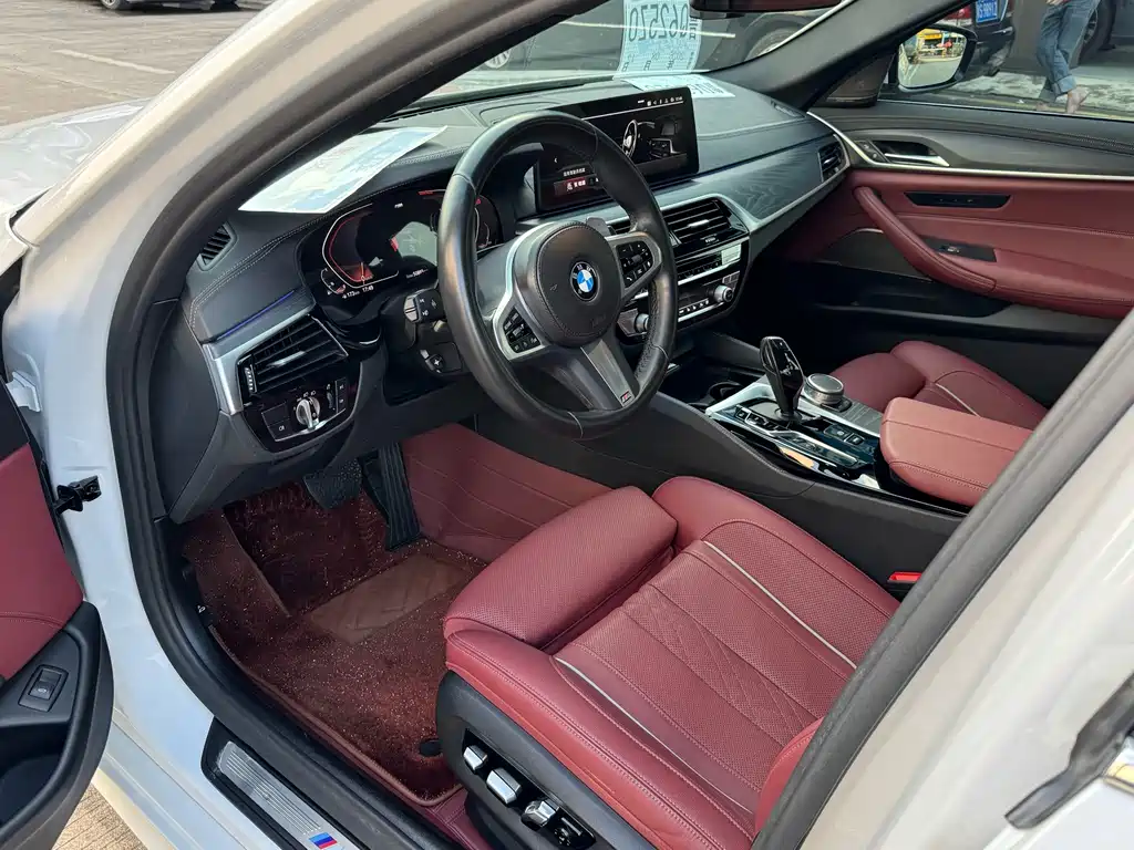 BMW 5 Series 2022