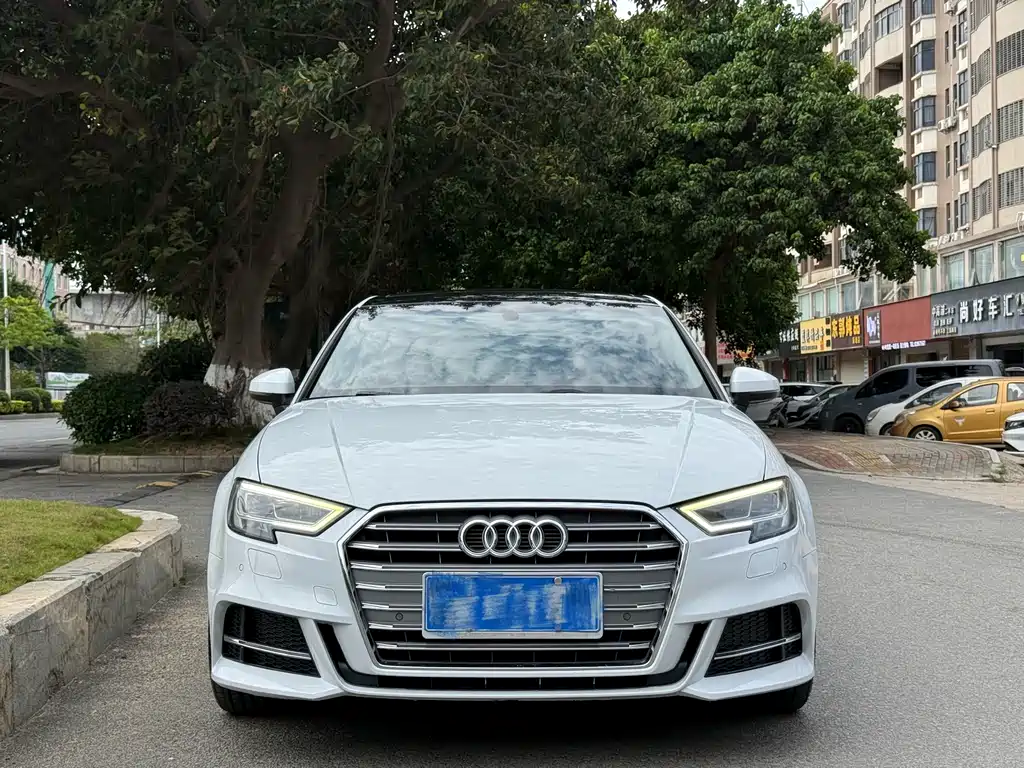 Audi A3 2020 — фото 1