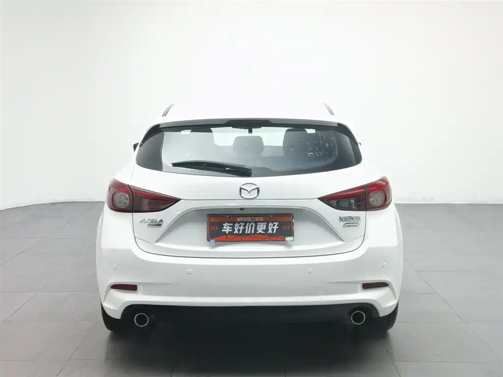 Mazda 3 Axela 2019 — фото 4