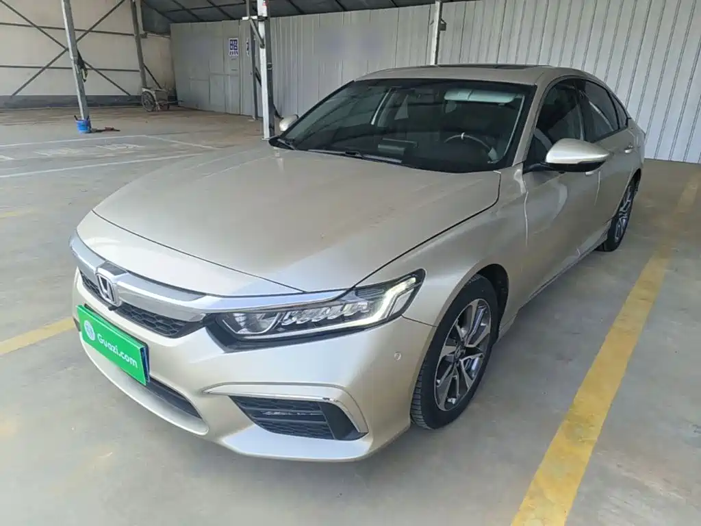 Honda Inspire 2021 — фото 1