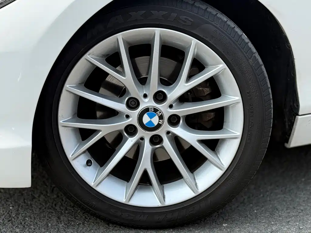 BMW 1 Series 2016 — фото 16