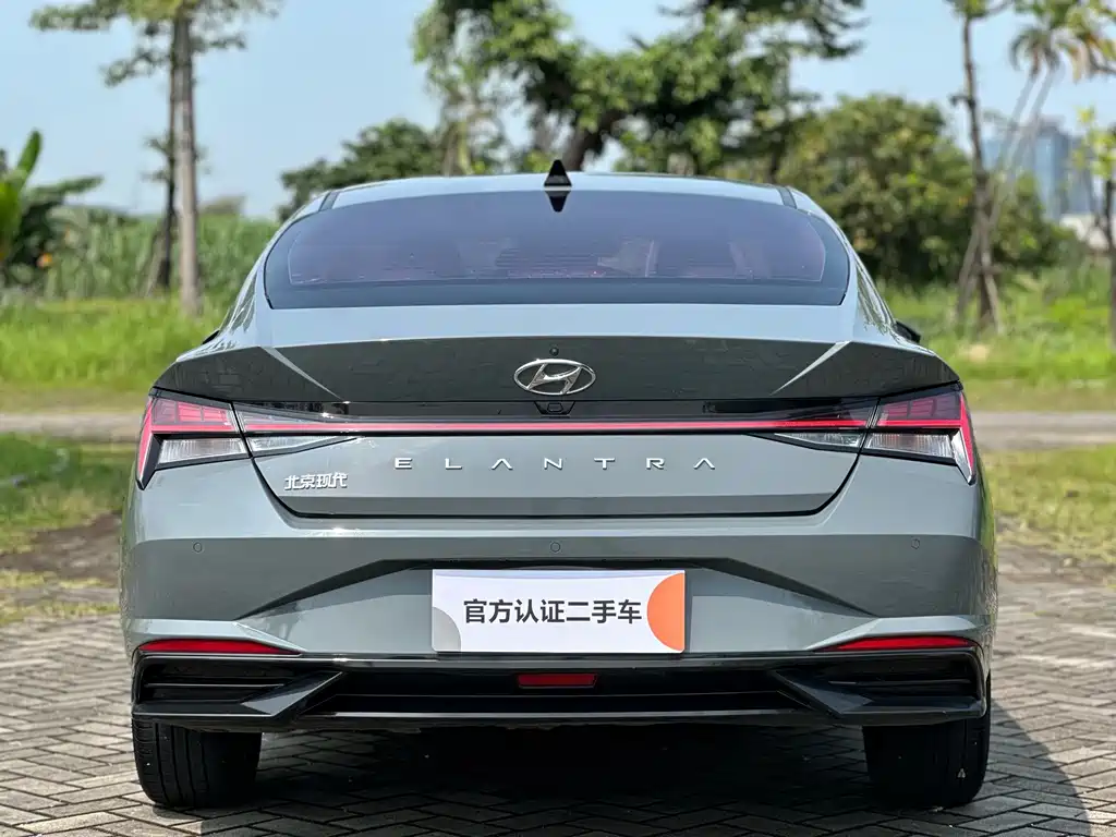 Hyundai Elantra 2021 — фото 8