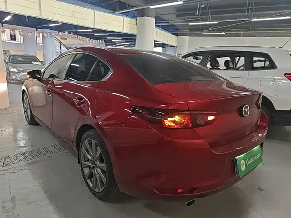 Mazda 3 Axela 2021