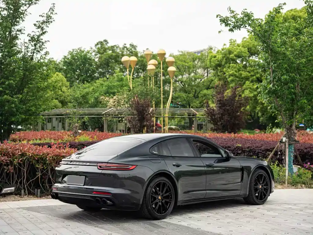 Porsche Panamera 2018 — фото 4