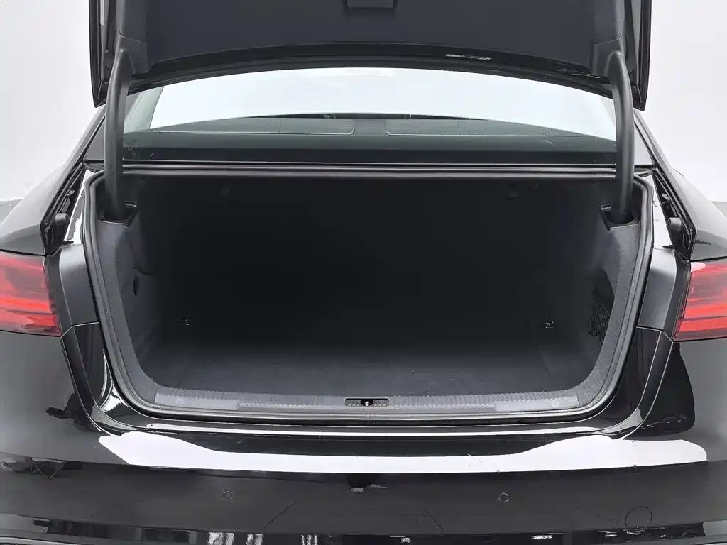 Audi A6L 2017 — фото 16
