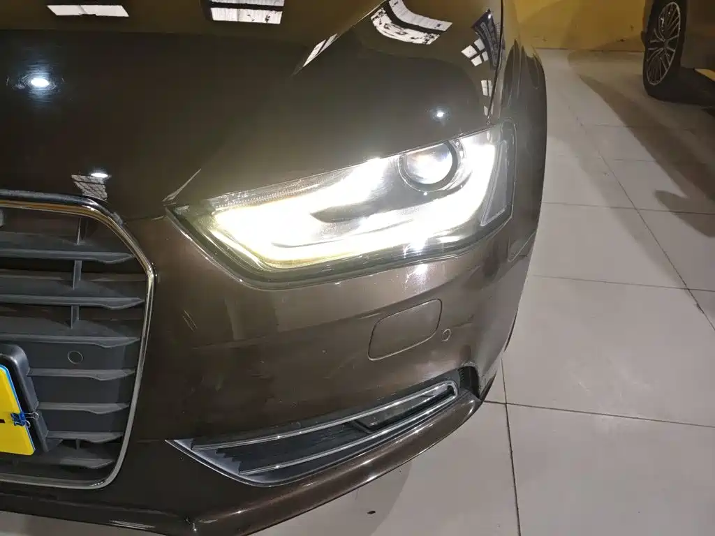 Audi A4L 2015 — фото 15