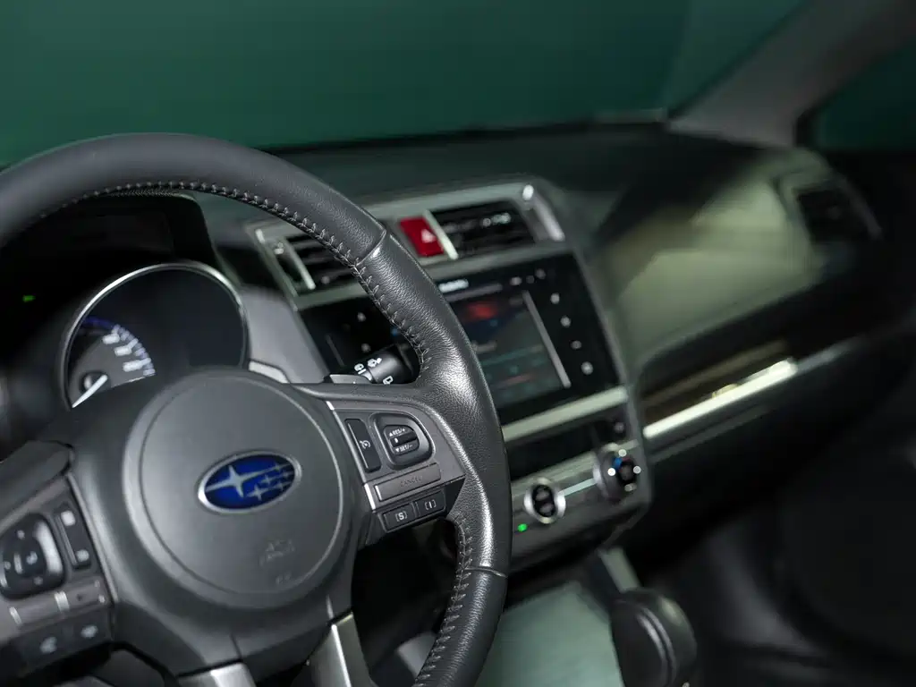 Subaru Outback 2015 — фото 20