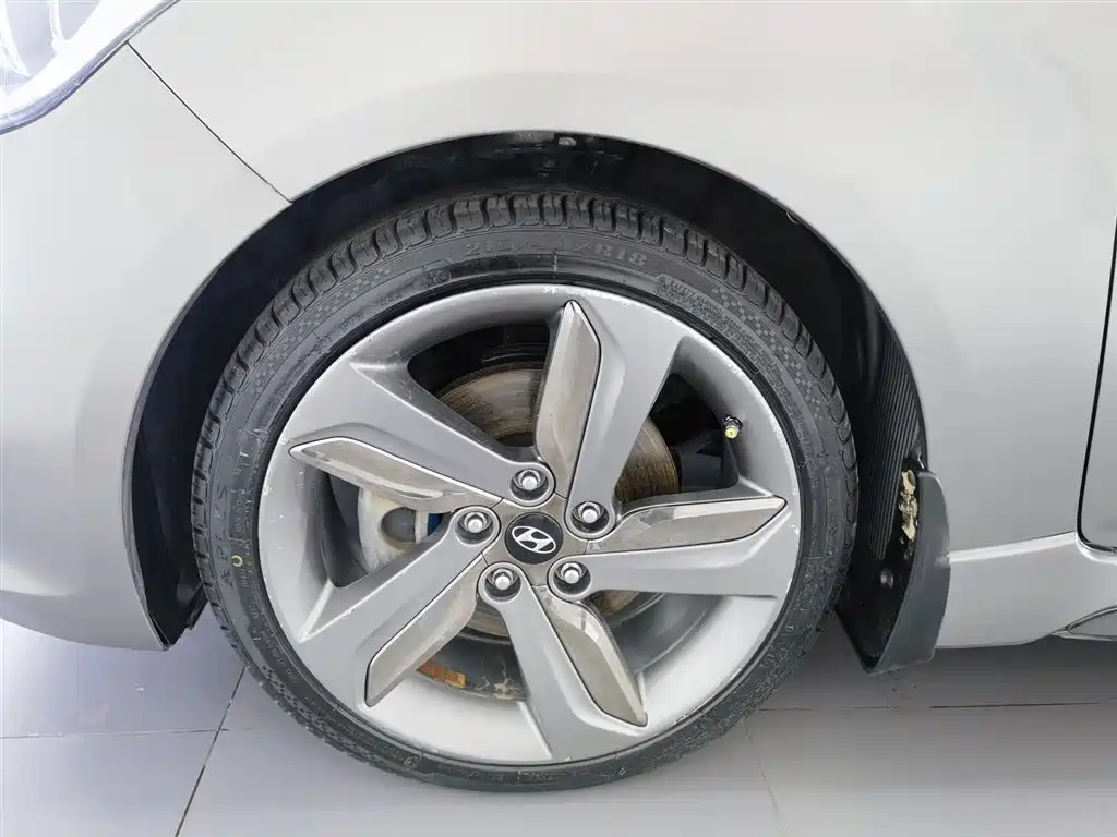 Hyundai Veloster 2015 — фото 17