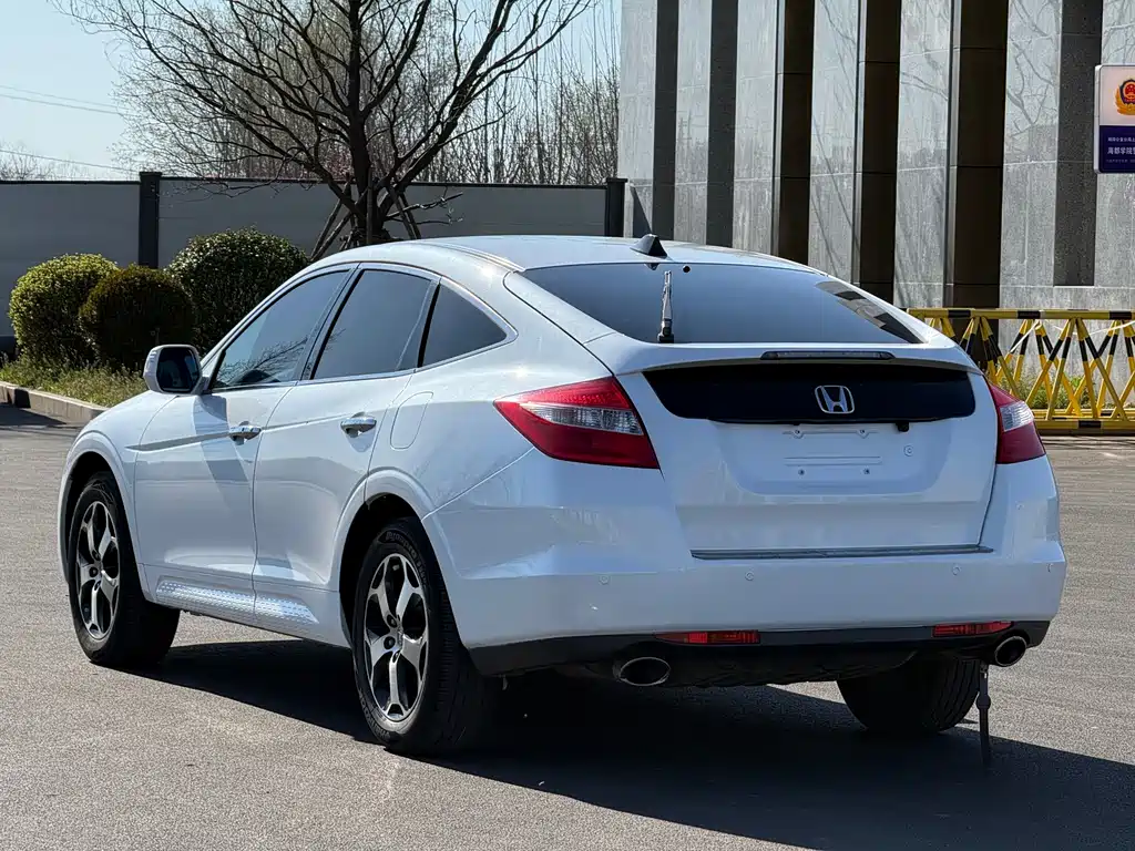Honda Crosstour 2013 — фото 6