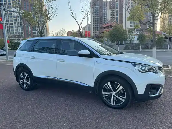 Peugeot 5008 2018
