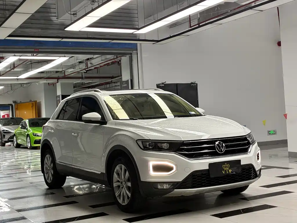 Volkswagen T-Roc 2022 — фото 3