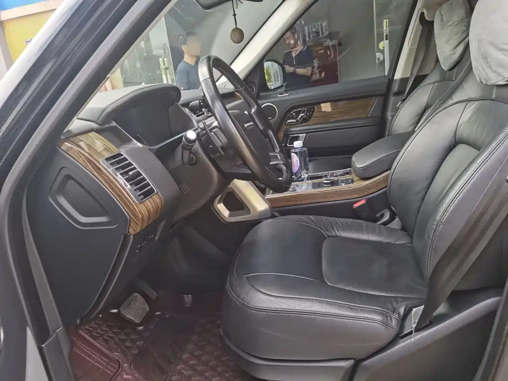Land Rover Range Rover 2018 — фото 18