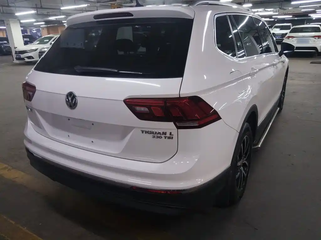 Volkswagen Tiguan L 2018 — фото 23