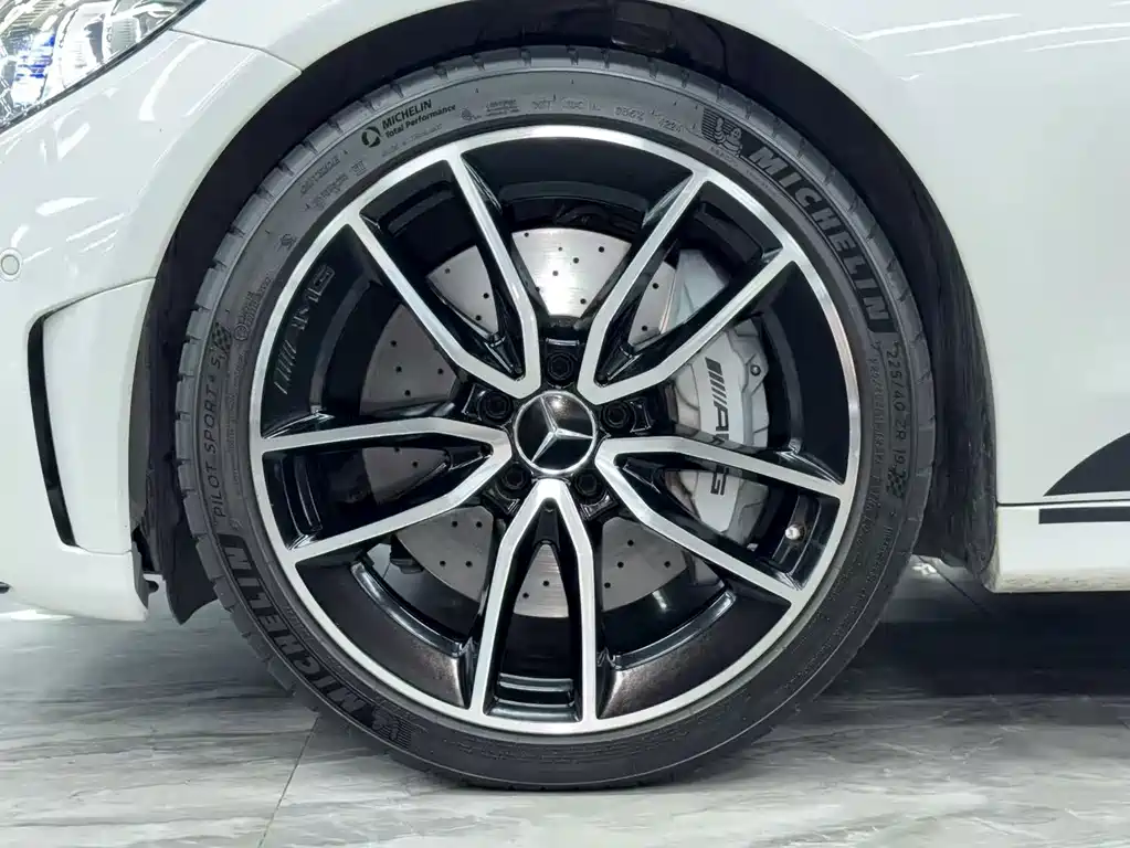 Mercedes-Benz C-Class AMG 2019 — фото 17