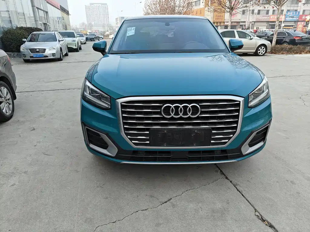 Audi Q2L 2021 — фото 2