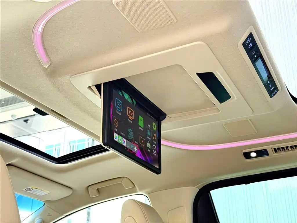 Toyota Vellfire 2022 — фото 23
