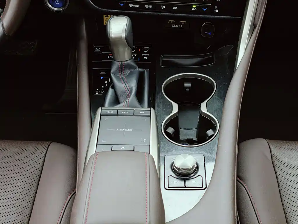 Lexus RX 2021 — фото 15