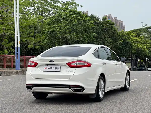 Ford Mondeo 2013