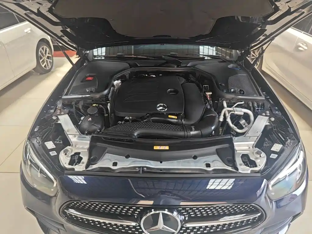 Mercedes-Benz E-Class 2021 — фото 20
