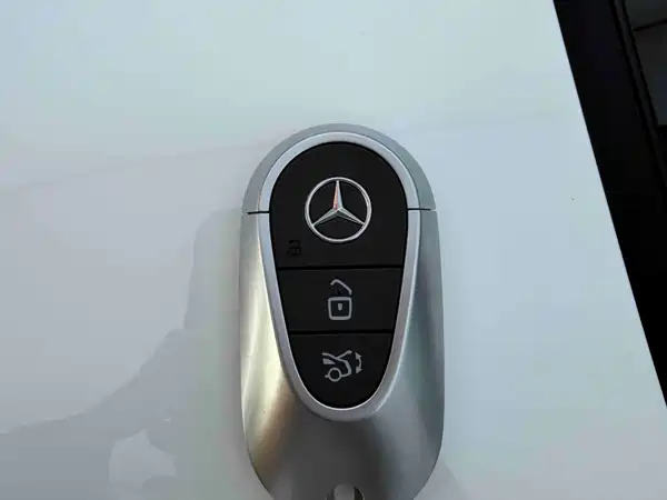 Mercedes-Benz C-Class 2022