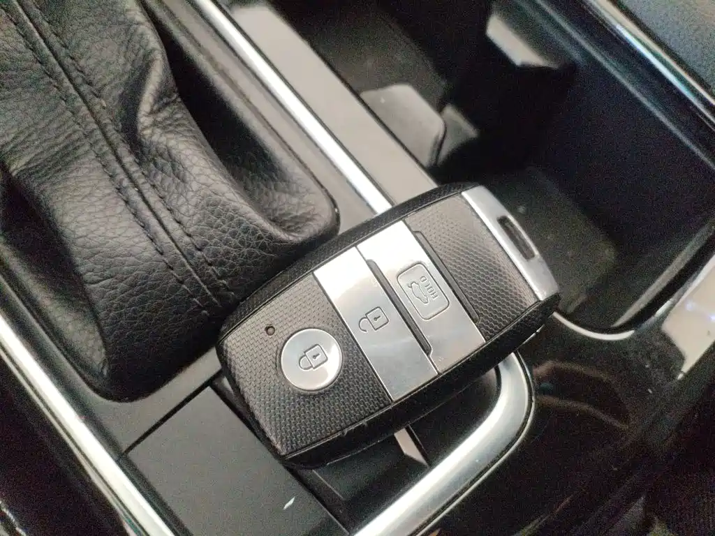Kia K4 2015 — фото 12