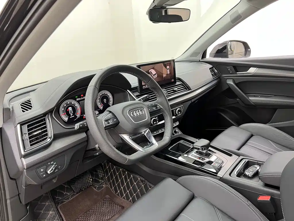 Audi Q5L 2022 — фото 10