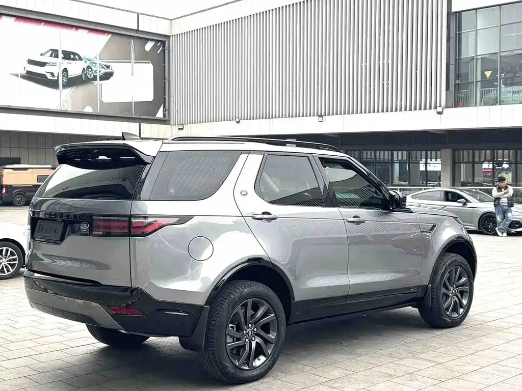 Land Rover Discovery 2022 — фото 4