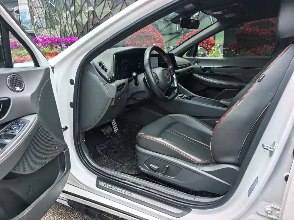 Hyundai Sonata 2021 — фото 13