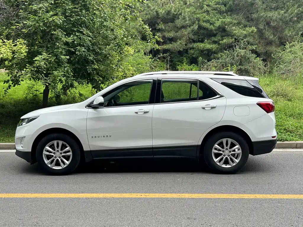 Chevrolet Equinox 2017 — фото 3