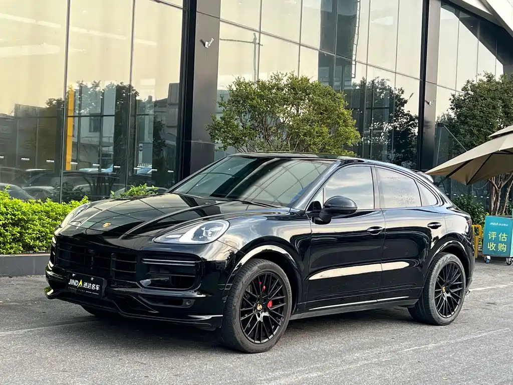 Porsche Cayenne 2023 — фото 1