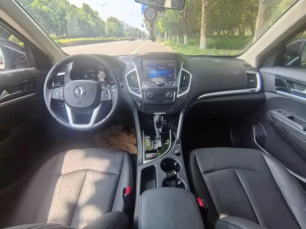 Dongfeng Fengshen AX7 2015 — фото 9
