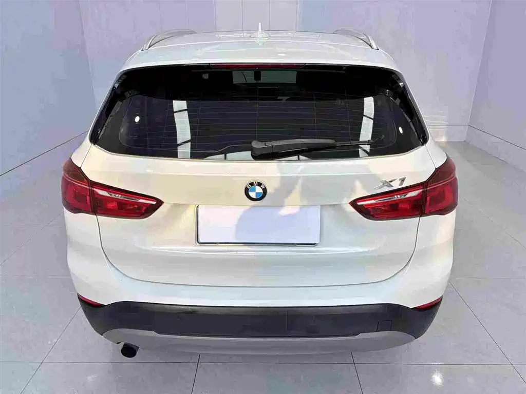 BMW X1 2017 — фото 4