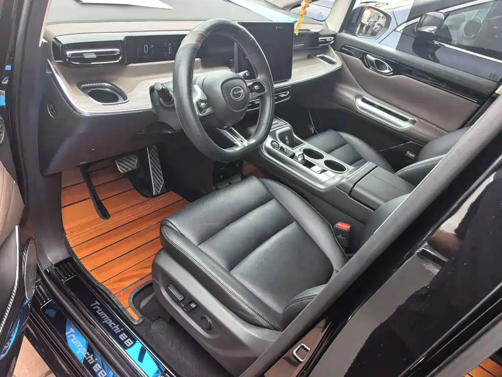 GAC Trumpchi E8 PHEV 2024 — фото 6