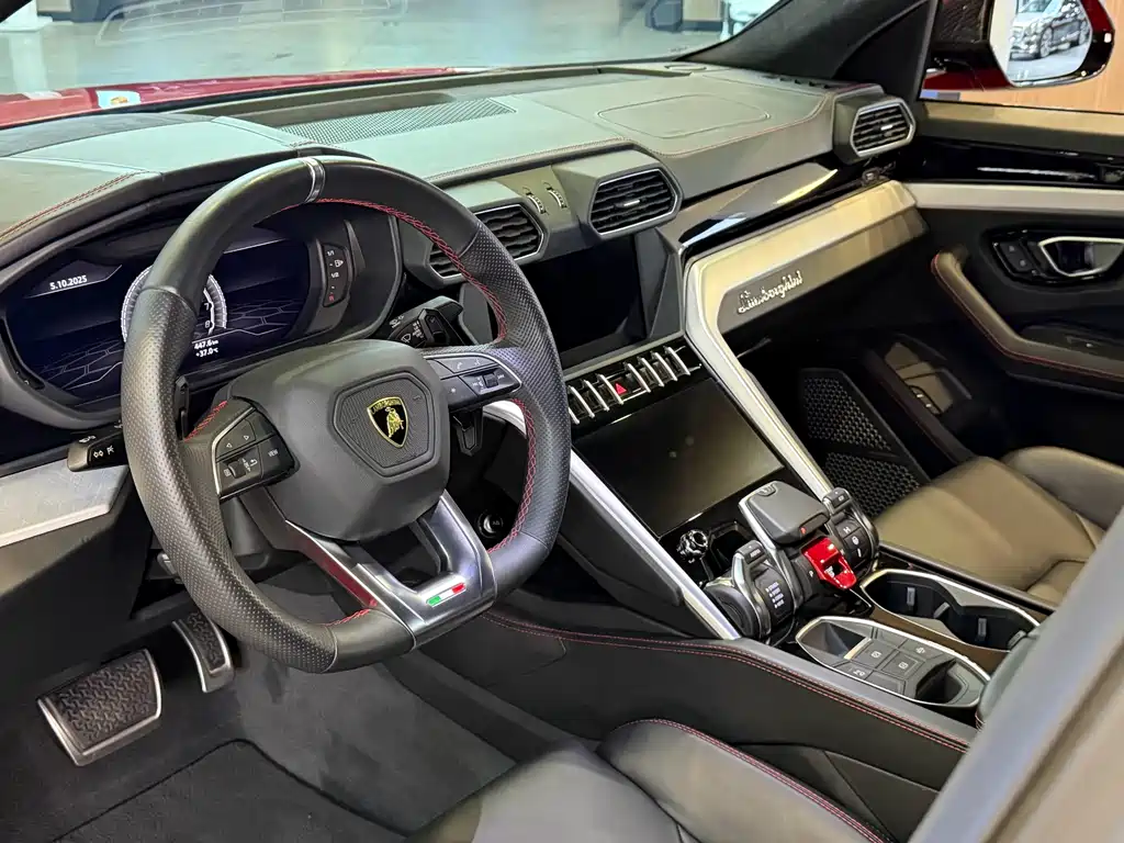 Lamborghini Urus 2019 — фото 8