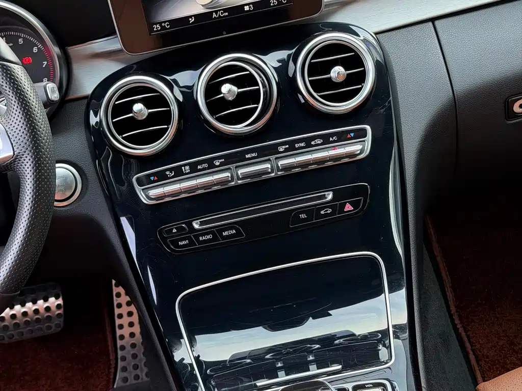 Mercedes-Benz C-Class 2017 — фото 9