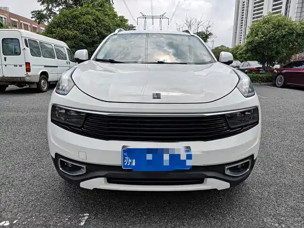 Lynk & Co 01 2018