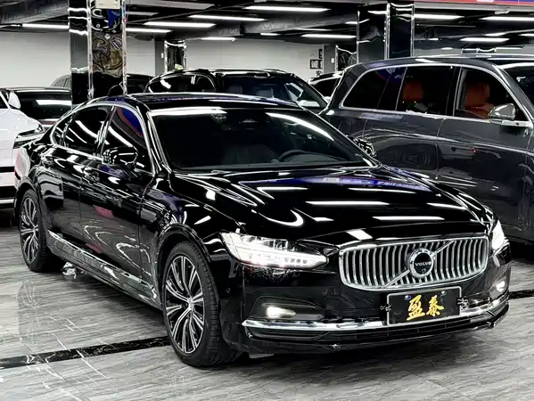 Volvo S90 2024