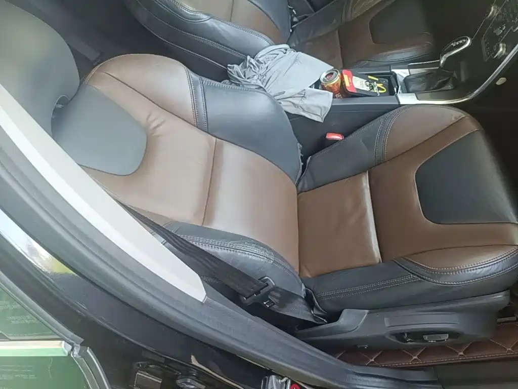 Volvo XC60 2015 — фото 25