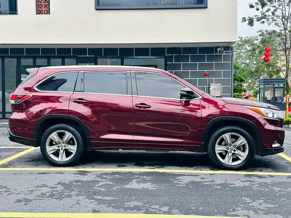 Toyota Highlander 2015