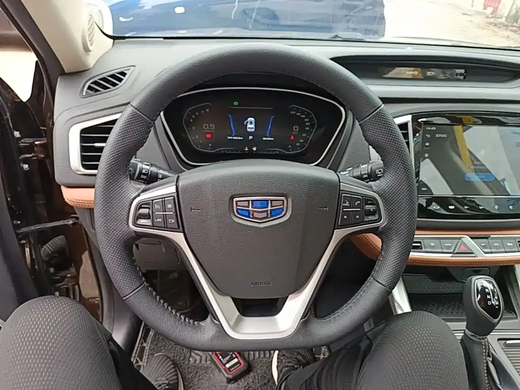 Geely Vision X6 2019 — фото 11