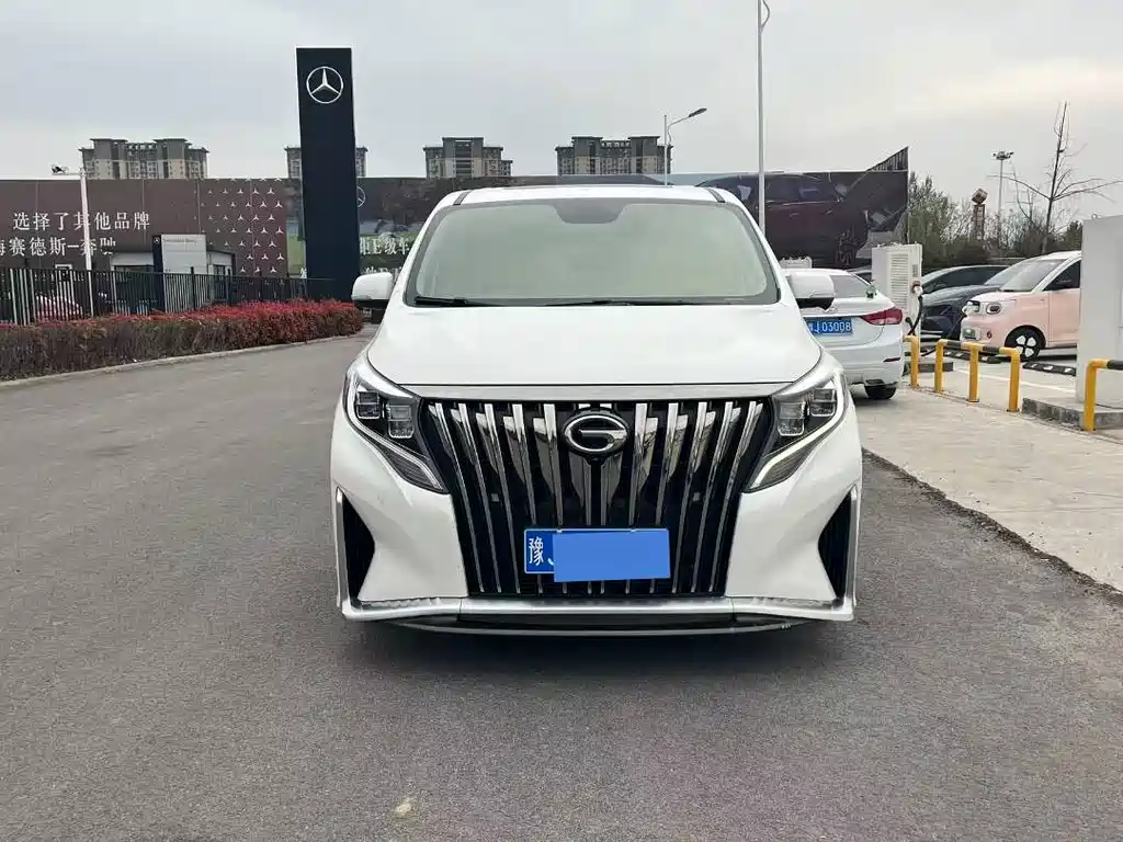 GAC Motor Trumpchi M8 2021 — фото 2