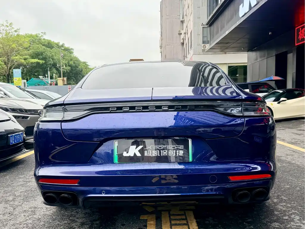 Porsche Panamera Hybrid 2022 — фото 12